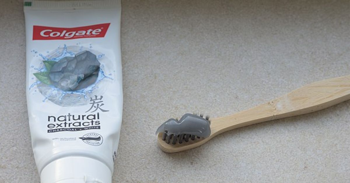 Hloubkové čištění toalety: Bakterie a nepříjemné pachy zmizí díky zubní pastě