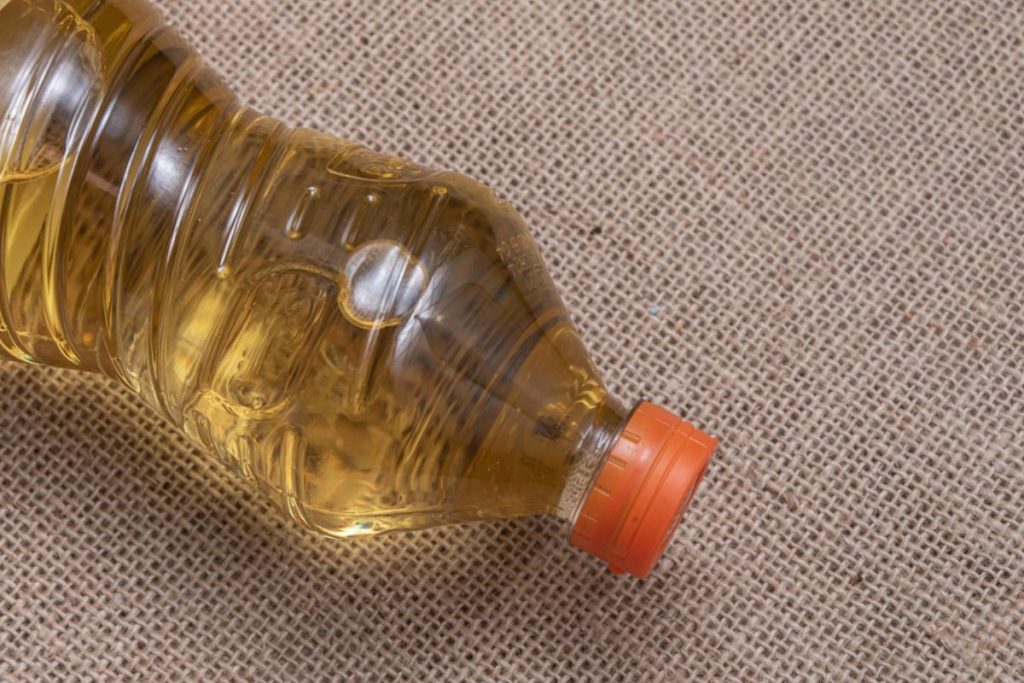 Plíseň se v pračce už neobjeví, stačí ji jednou důkladně vyčistit octem