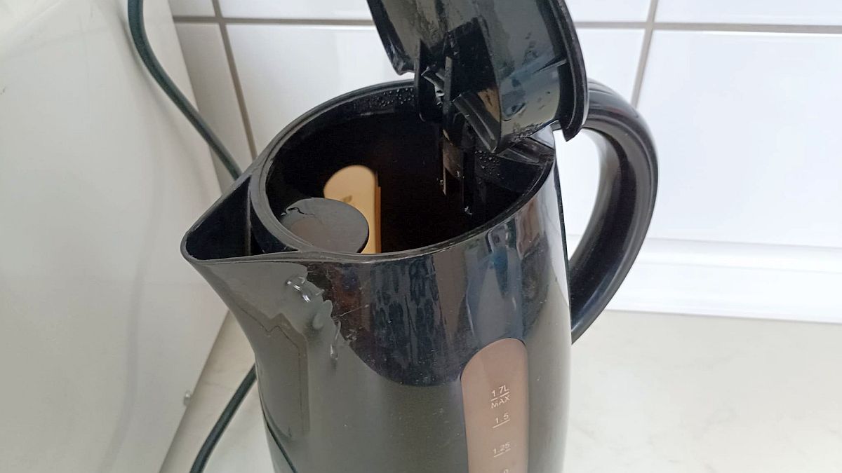 Kdo si v kuchyni ještě vaří vodu v konvici, přichází o čas i peníze. Moderní domácnosti přešly na systém, který ji ohřeje za 3 sekundy