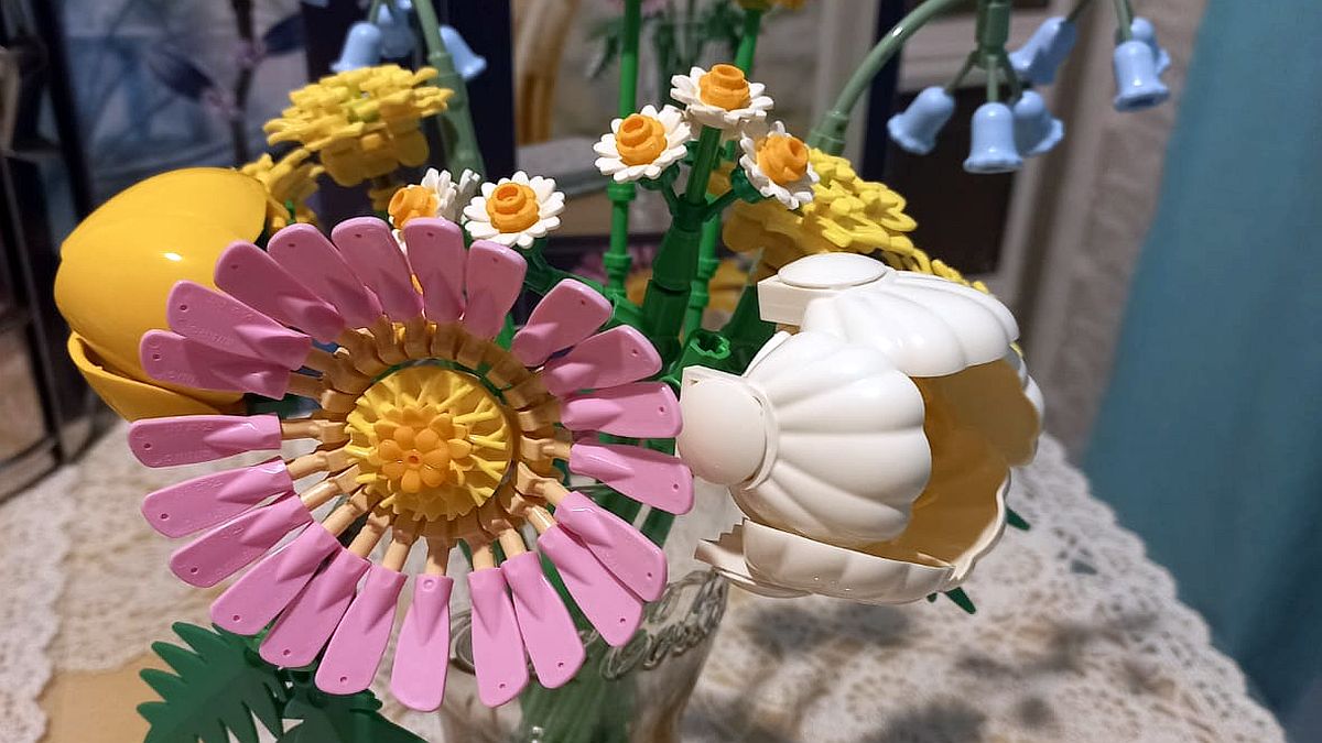 LEGO ze sklepa může mít hodnotu tisíců korun. Sběratelé platí za jednu figurku víc než za celou stavebnici v obchodě