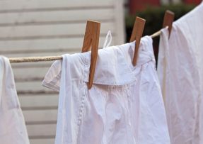 Jak vybělit bílé prádlo Aspirinem
