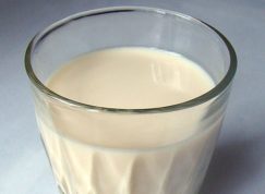 Orchidej pokvete po celý rok, stačí jí dopřát obyčejné mléko