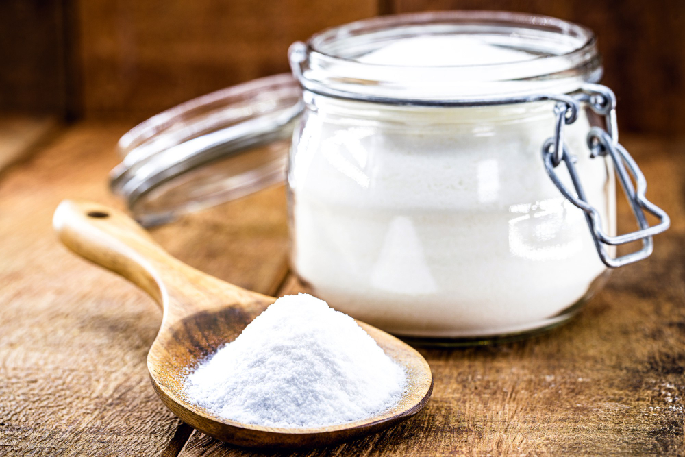 Sůl pomáhá čistit pračku a udržovat barvy prádla. Doporučuje se používat speciální sůl pro praní, ale vystačíte si i s tou kuchyňskou. 