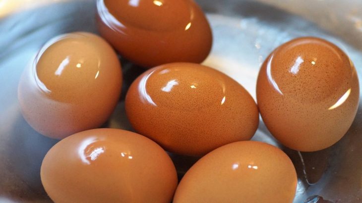 Už žádné loupání vajec, před vařením je stačí jen propíchnout