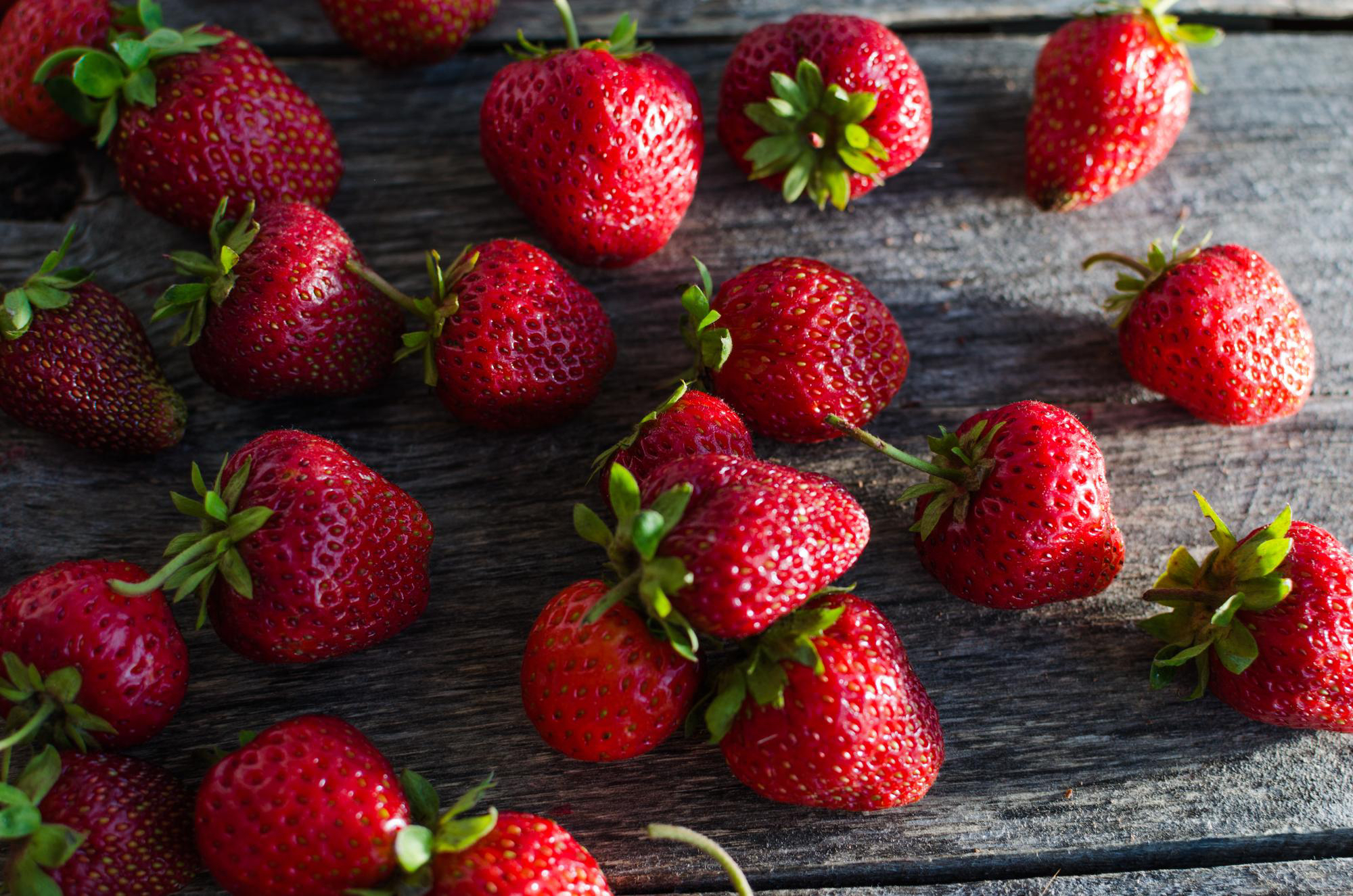 Jahody odměňují jen ty, co vědí, co dělají. Dejte aspoň 6 z 10 a dokažte, že vaše úroda nebude náhoda