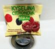 Obyčejná kyselina citronová vám s úklidem koupelny skvěle pomůže, na některé povrchy ji ale aplikovat nesmíte